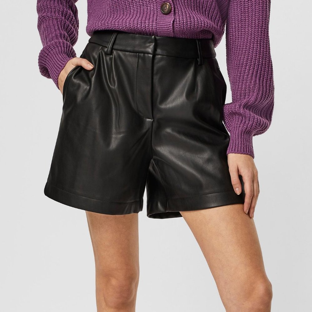 Vero Moda Solafie Faux Leather Shorts Size XL